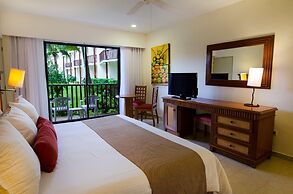 The Reef Coco Beach Resort & Spa- Optional All Inclusive