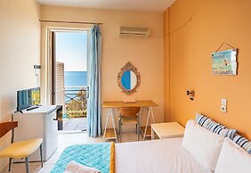 Kavos Bay Seafront Hotel