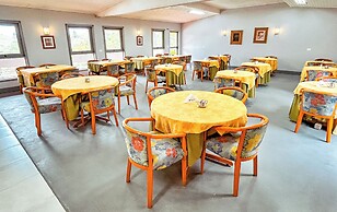 Plaza Inn Week Inn