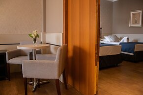 Nadai Confort Hotel e Spa