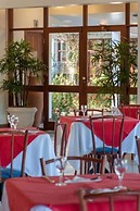 Oceano Praia Hotel