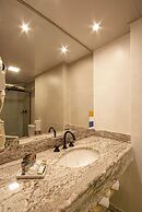 Mirasol Copacabana Hotel
