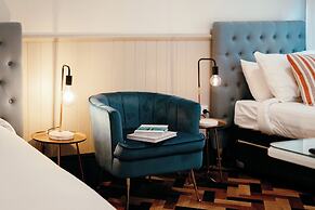 Cremorne Point Manor