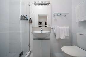 Cremorne Point Manor