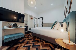 Cremorne Point Manor