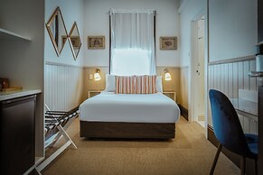 Cremorne Point Manor