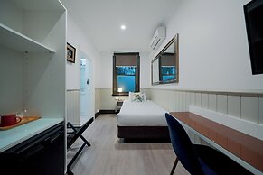 Cremorne Point Manor