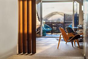 Cremorne Point Manor