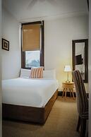 Cremorne Point Manor