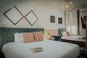 Cremorne Point Manor