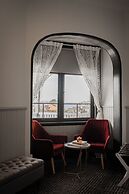 Cremorne Point Manor