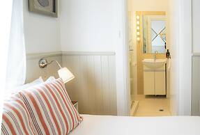 Cremorne Point Manor