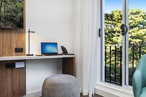 Killara Hotel & Suites