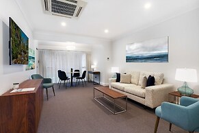 Killara Hotel & Suites