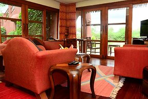 Amboseli Serena Safari Lodge