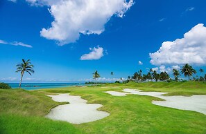 Sea Cliff Resort & Spa