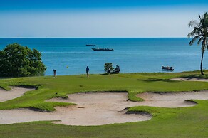 Sea Cliff Resort & Spa