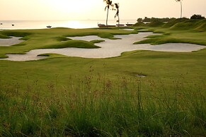 Sea Cliff Resort & Spa