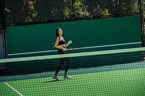 Sea Cliff Resort & Spa