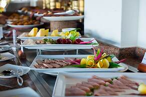 Sea Cliff Resort & Spa