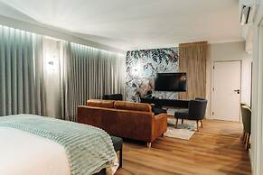 Emerald Resort & Casino