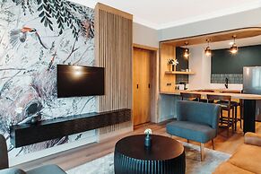 Emerald Resort & Casino