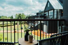 Emerald Resort & Casino