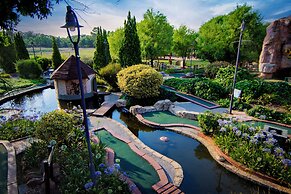 Emerald Resort & Casino