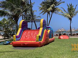 White Sands Resort & Conference Centre