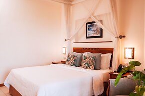 White Sands Resort & Conference Centre