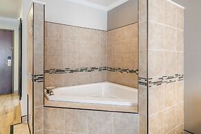 Best Western Liverpool-Syracuse Inn & Suites