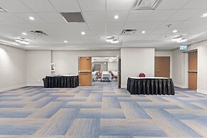 Holiday Inn Express & Suites Surrey by IHG