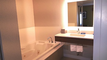 Holiday Inn Express & Suites Surrey by IHG