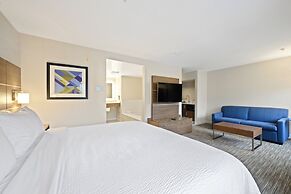 Holiday Inn Express & Suites Surrey by IHG