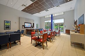 Holiday Inn Express & Suites Surrey by IHG