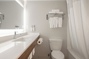 Holiday Inn Express & Suites Surrey by IHG