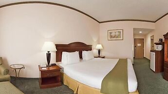 Holiday Inn Express Hotel & Suites Cleveland by IHG