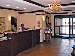 Holiday Inn Express Hotel & Suites Cleveland by IHG
