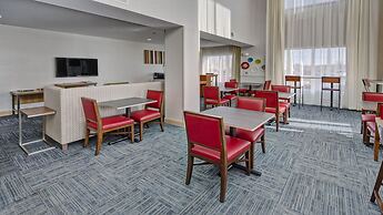 Holiday Inn Express And Suites London by IHG