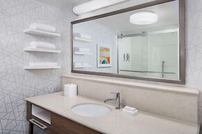 Hampton Inn & Suites Lake Mary At Colonial Townpark