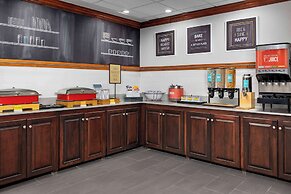 Hampton Inn & Suites Lake Mary At Colonial Townpark