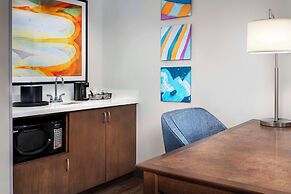 Hampton Inn & Suites Lake Mary At Colonial Townpark