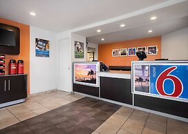 Motel 6 Buena Park, CA - Knotts Berry Farm - Disneyland