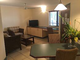 Bay Village Tropical Retreat & Apartments