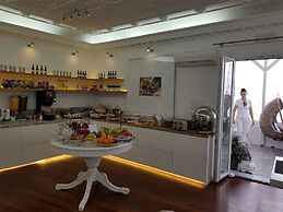 Apollon Boutique Hotel