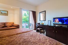 Kennedy Hospitality Resort