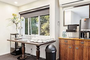 Hotel Elms Christchurch, Ascend Hotel Collection