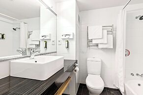 Hotel Elms Christchurch, Ascend Hotel Collection