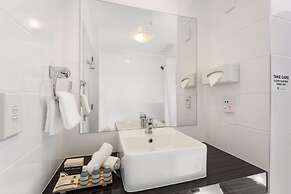 Hotel Elms Christchurch, Ascend Hotel Collection