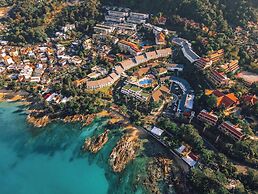 Diamond Cliff Resort & Spa, Patong Beach